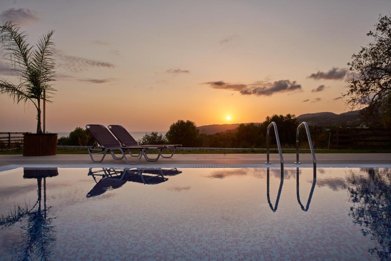 Saint Nicholas Villas Skala  Buitenkant foto